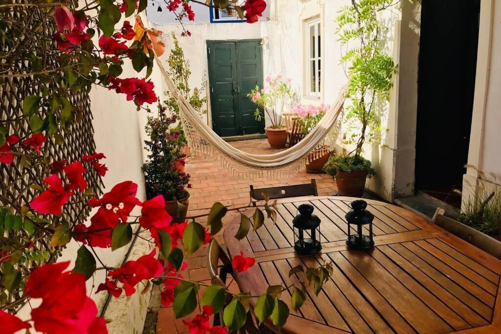 La Casa Flores, Maison Traditionnelle Portugaise Одесейше Экстерьер фото
